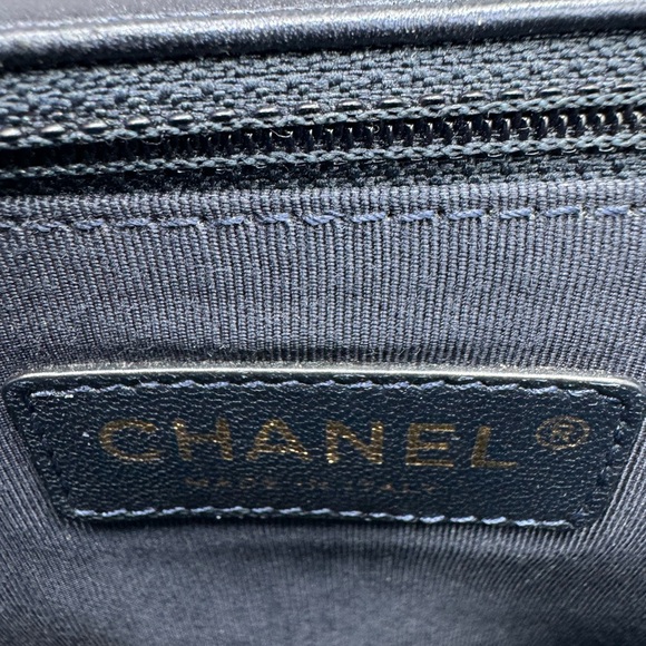 Auth Chanel Navy Blue Limited Edition Boy Flap Large New Cube Shoulder Bag - Picture 14 of 16